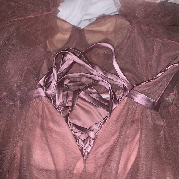 Tulle ball gown - Picture 2 of 5